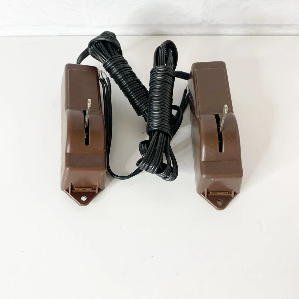 Juego de 2 controladores de interruptor automático Lionel sin luces Foto 3 de 4