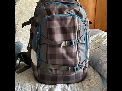 Schulrucksack Satch für Jungen ab der 5.Klasse grau kariert