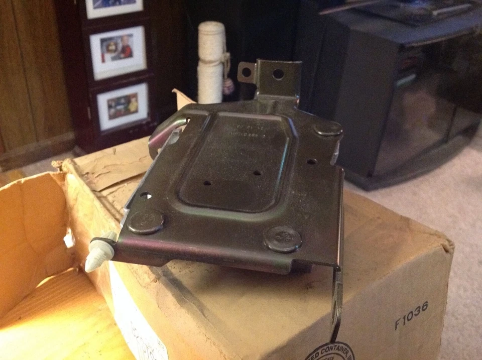 NUEVO FABRICANTE DE EQUIPOS ORIGINALES LINCOLN NAVIGATOR 2001 2002 AIRBAG SENSOR SRS MÓDULO DE DIAGNÓSTICO Foto 3 de 4