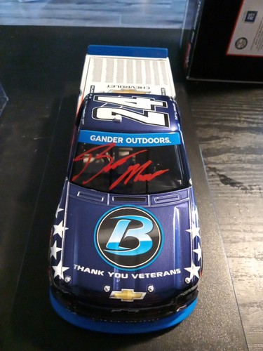 2019 handsigniertes Brett Moffitt Liquid Color Silverado nur 72 produziert