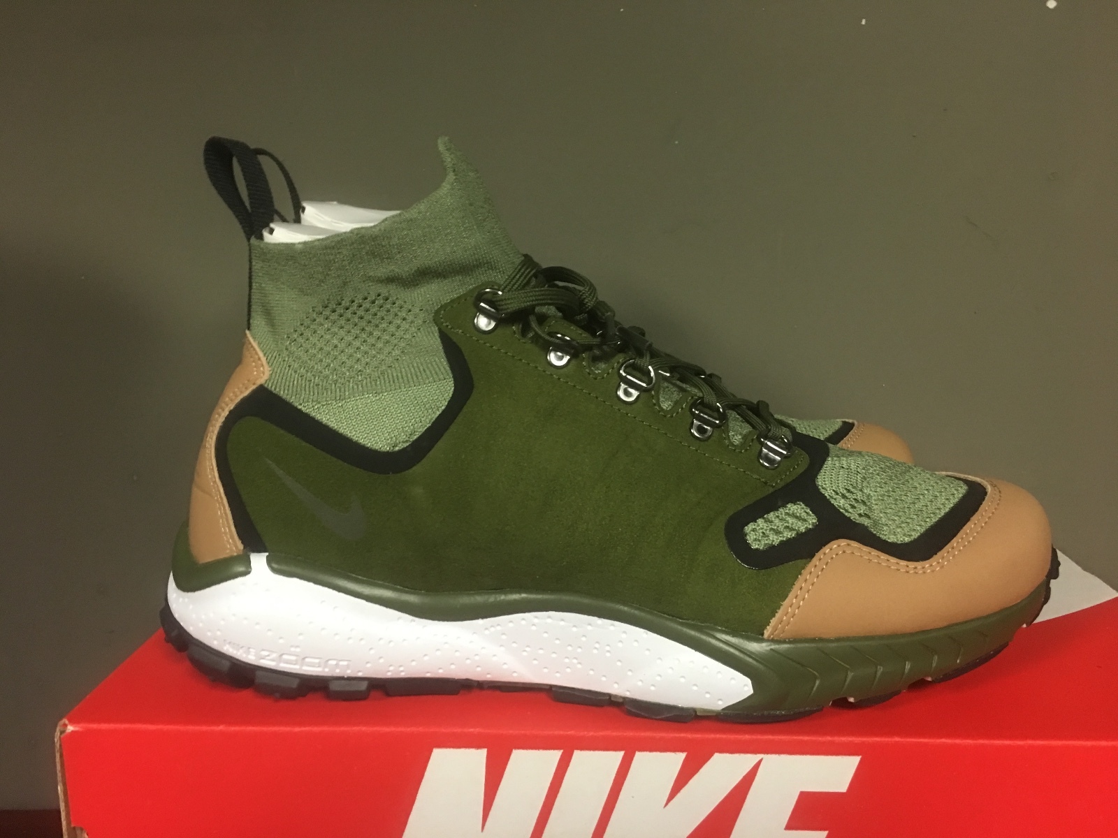 nike air zoom talaria mid flyknit premium