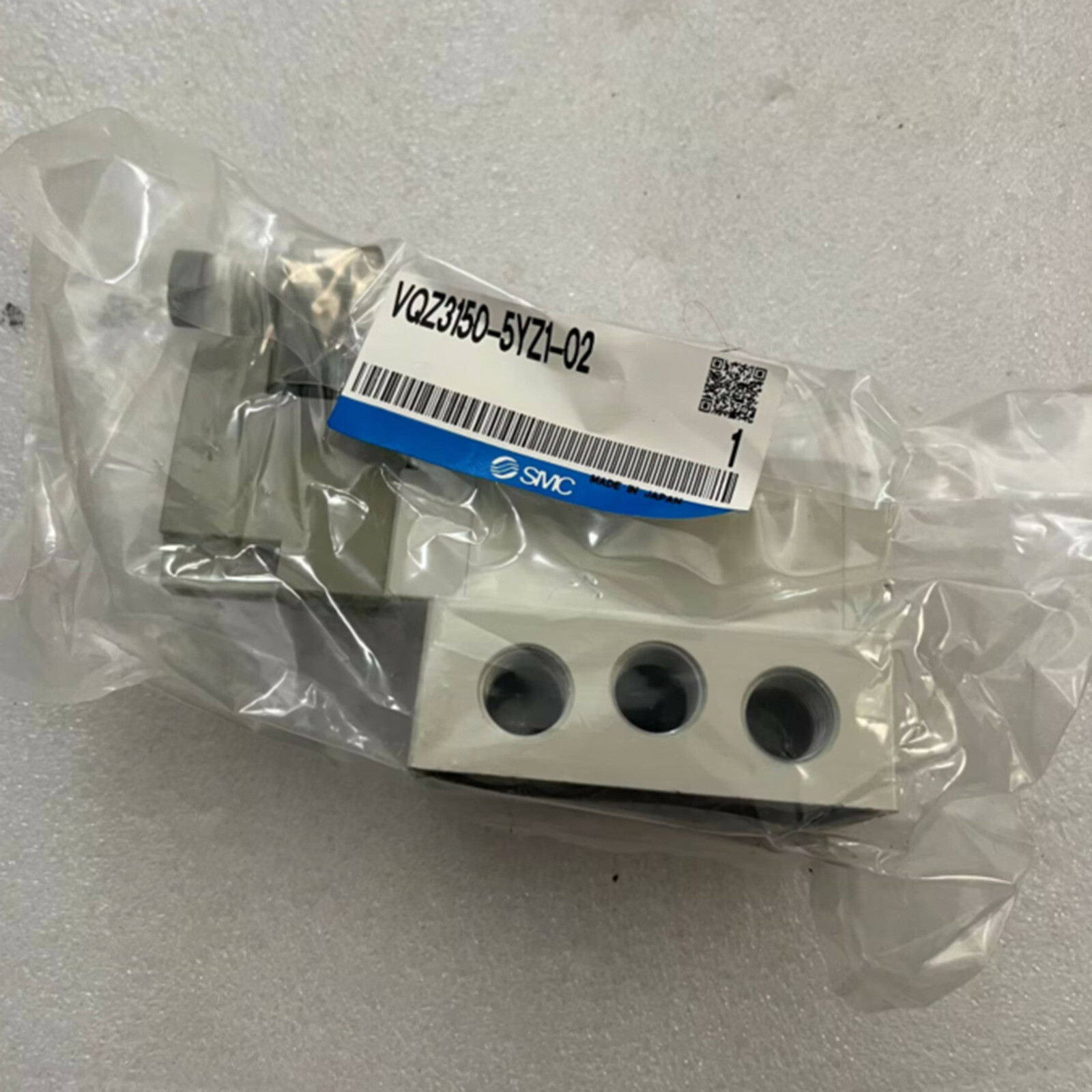 one new SMC Solenoid Valve VQZ3150-5YZ1-02 in bag SPOT STOCKS #A6-37