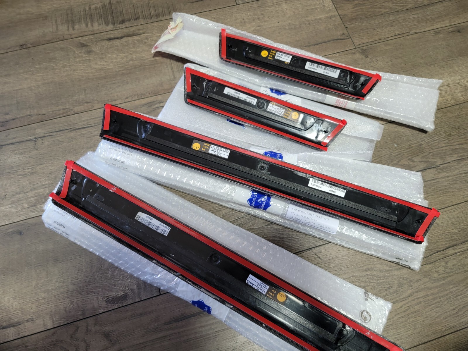 LAMBORGHINI URUS CARBON FIBER DOOR STEP KICK PLATES SCUFF PLATE SET OEM NEW!