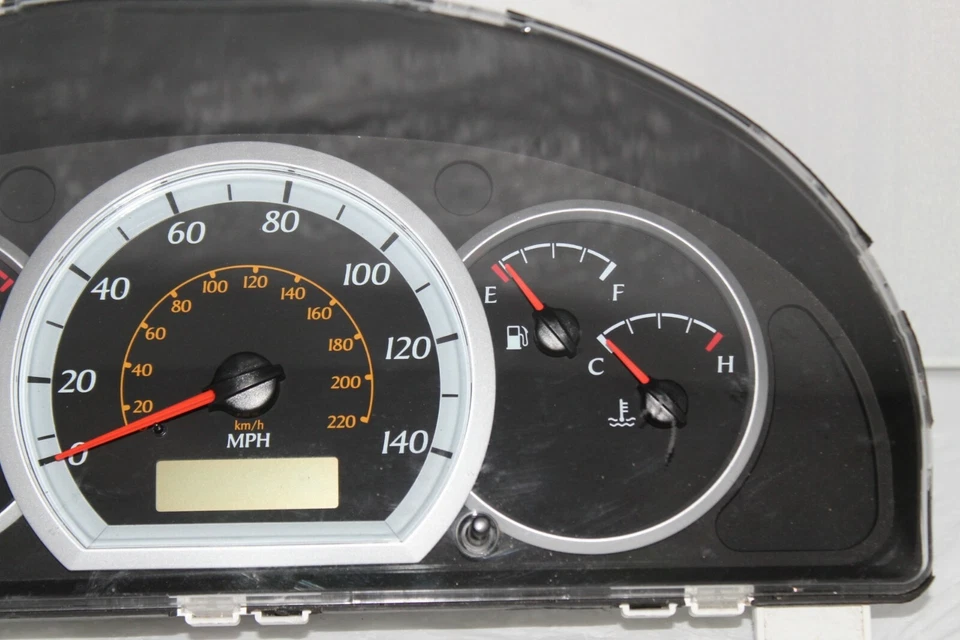 Cuadro de instrumentos velocímetro medidores de tablero 04 05 06 Reno Forenza 38.022 millas Foto 3 de 4