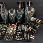 253 pc Antique Vintage Estate Costume Jewelry Some Signed. Lot 865 — photo 4