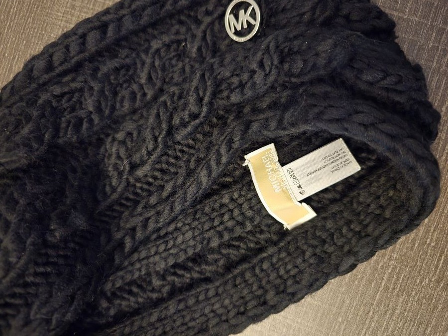 Michael Kors Women's Patchwork Cable Infinity Sca… - image 6