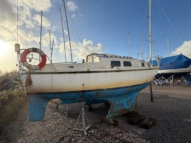 Sailing Yacht - Westerly Centaur - Image 2 of 4