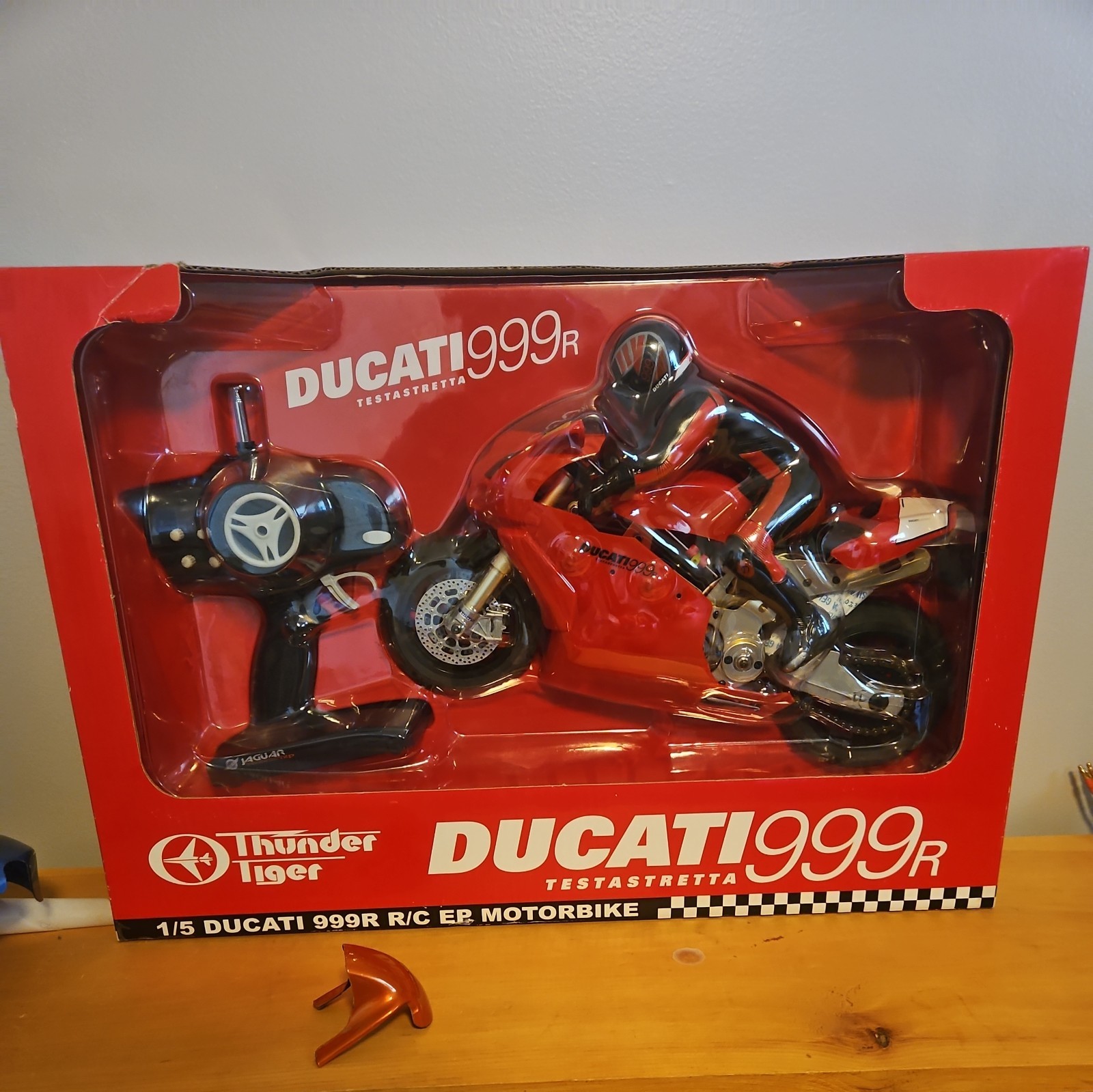 Thunder tiger 1\5 ducati 999r testastretta electric motorcyc