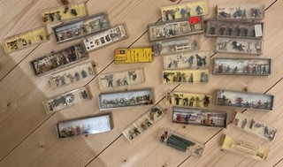 Preiser H0 Figuren Konvolut 1:87 aus Kunststoff mehrfarbig Nr. 3/16/17/43/94