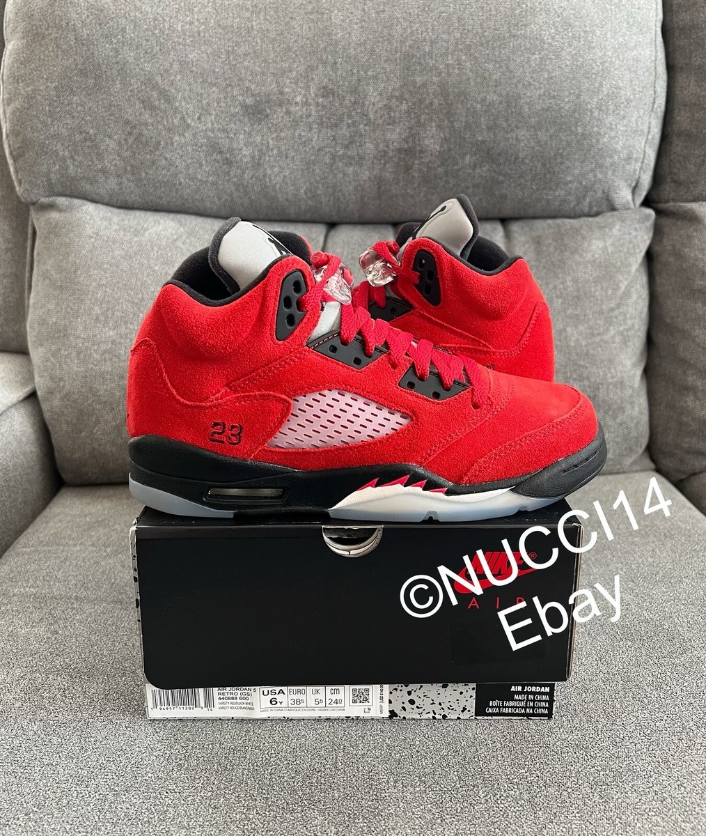 Size 6Y - Nike Air Jordan 5 Retro Raging Bull GS (2021) with  display picture 1