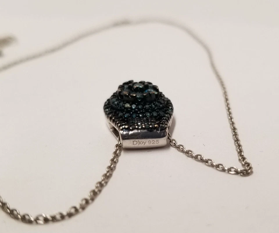 Collar colgante de cóctel de diamantes azules platino sobre plata de ley de 20" Foto 4 de 4