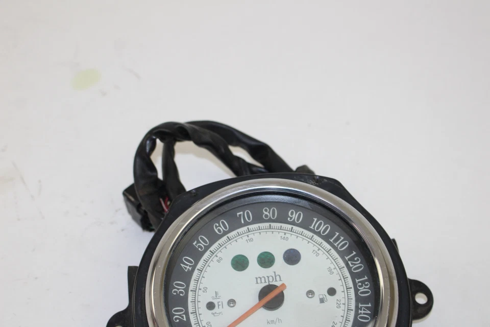 Kawasaki Vulcan 2000 VN2000 2005 05 velocímetro medidor de odómetro pantalla 20 k millas Foto 3 de 4