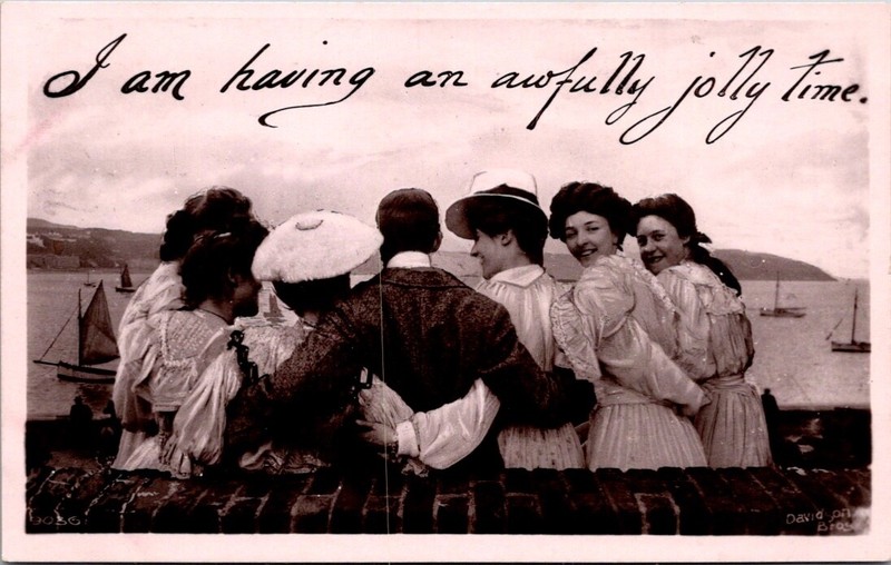 Vtg RPPC Postcard- Having Jolly Time at Sea Shore Ladies and Gent- Davidson Bros