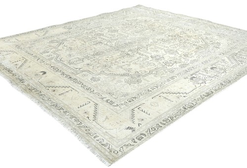 Antique Distressed Oriental Rug Classic Vintage Farmhouse Carpet 6'5X7'4 ft - Picture 4 of 13