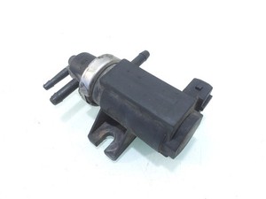 Volkswagen PASSAT B5 1998 Diesel 81kW Turbolader Druckwandler Magnetventil