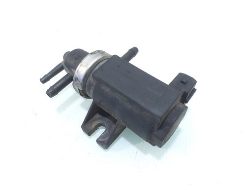 Volkswagen PASSAT B5 1998 Diesel 81kW Turbolader Druckwandler Magnetventil