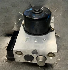 2005-2007 Toyota Sequoia ABS Anti-lock Brake Module ABS Pump Assembly OEM