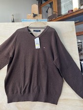 Tommy Hilfiger Brown Cotton V-Neck NWT Pullover Sweater Logo Tight-Knit Men's