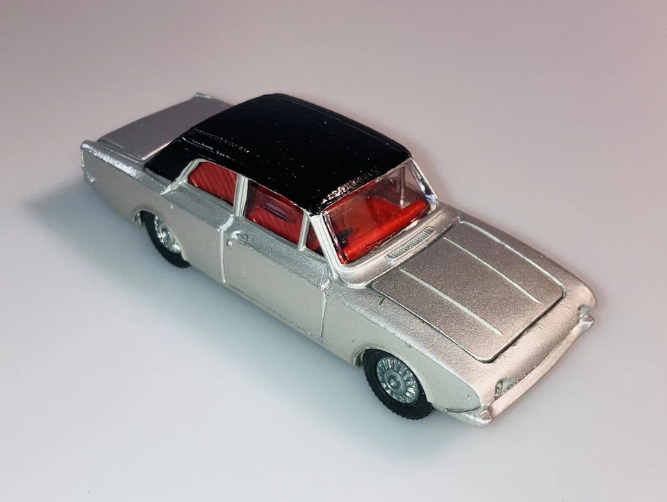 Juguete Dinky 174 Ford Corsair 2000E vintage stock de tienda antiguo Foto 2 de 4