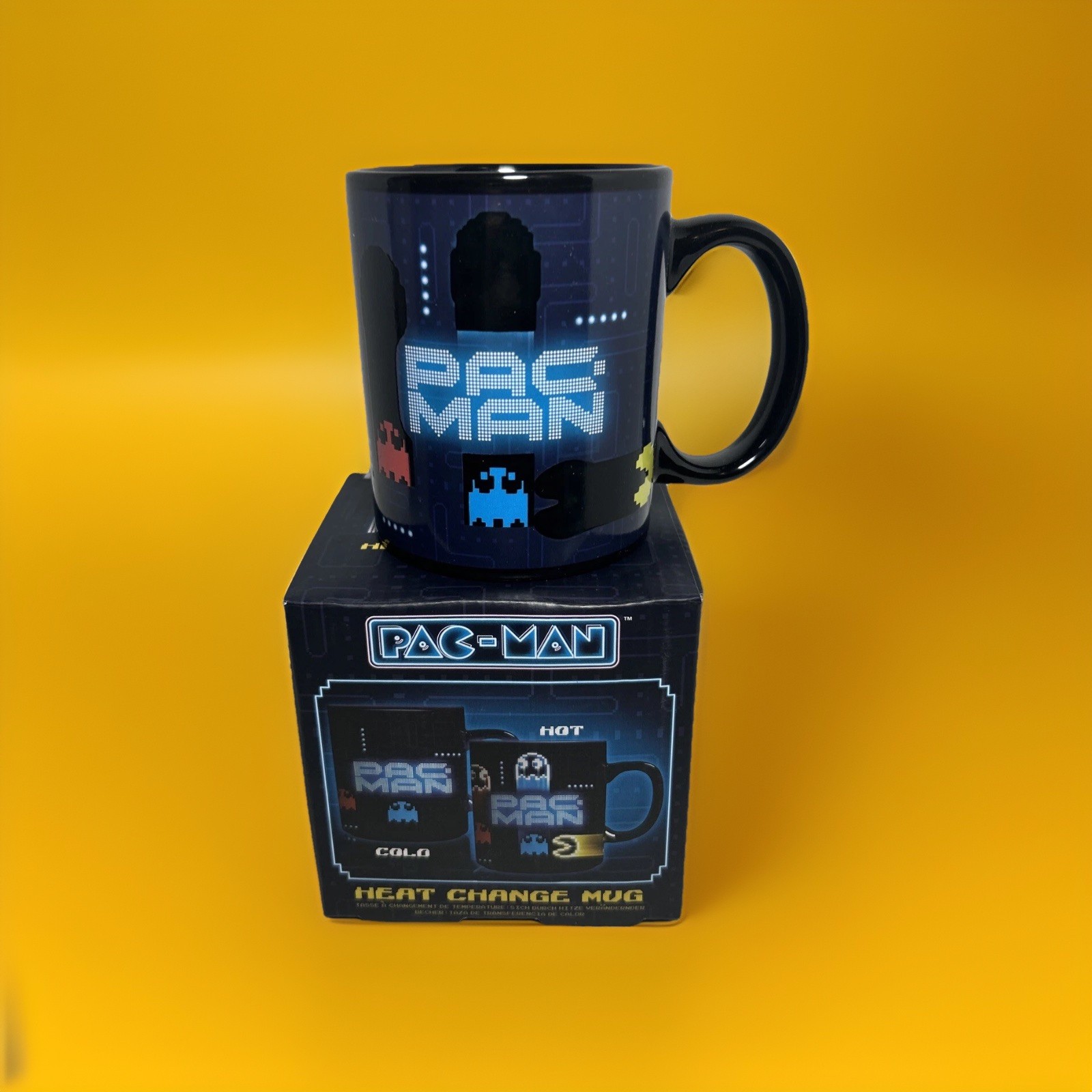 Pac Man NIB heat change mug coffee cup black Paladone