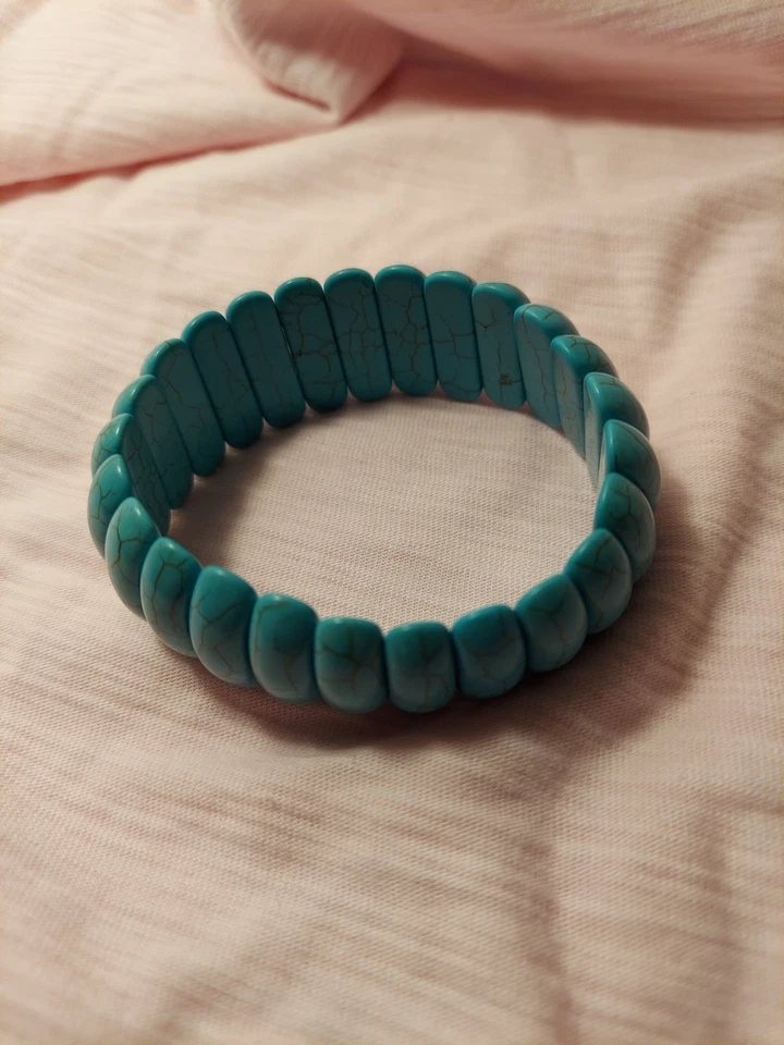 Turquoise Howlite STONE Elastic Cuff Bracelet USA - Image 4 of 4