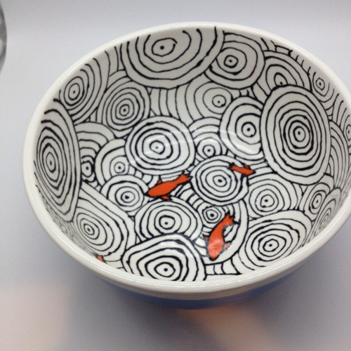 Art Pottery Hand Painted Whimsical Goldfish Signed Large Centerpiece Bowl 8"X4" - Picture 4 of 10