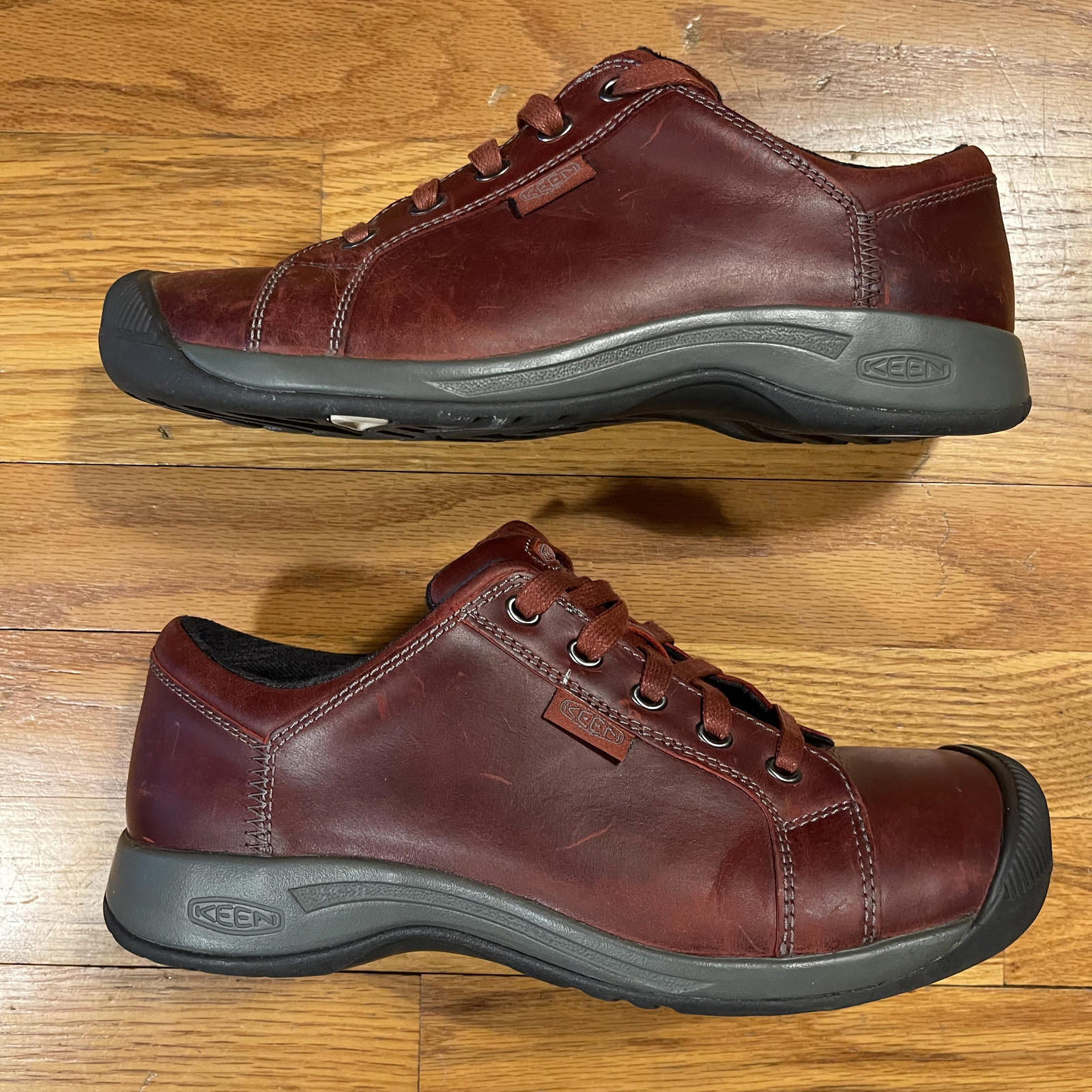 Scarpe da trekking casual in pelle KEEN rosso sidro donna taglia 9 5