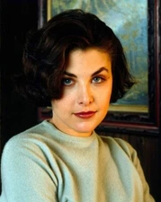 SHERILYN FENN 8x10 PHOTO *