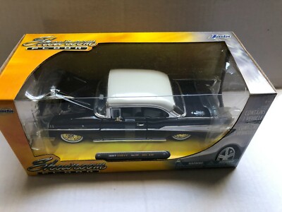 ダイキャストカーCHEVROLET 1957BEL AIR Amazon.com: Motormax 1:24 Die-Cast 1957 Chevy Bel Air
