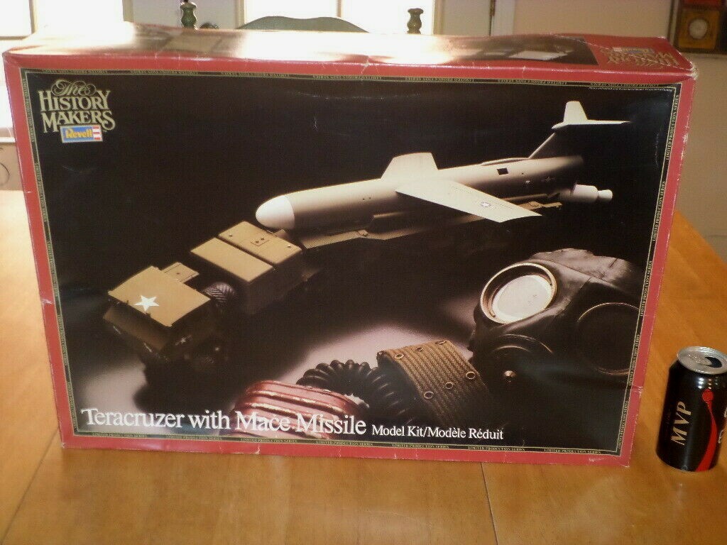その他 Revell Teracruzer with Mace Missile 1/32 Revell Teracruzer with Mace Missile 8628 1/32 NIB Model Kit