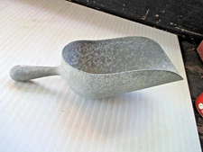 Vintage Rustic Antique Aluminum Kitchen Feed/ Ice Scoop