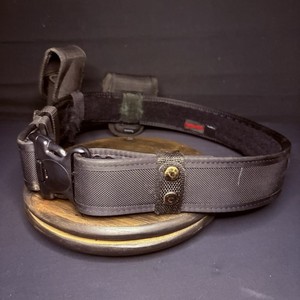 Bianchi Nylon Duty Belt 28"-34" w/Flashlight Pouch & Handcuff Case + Belt Keeper