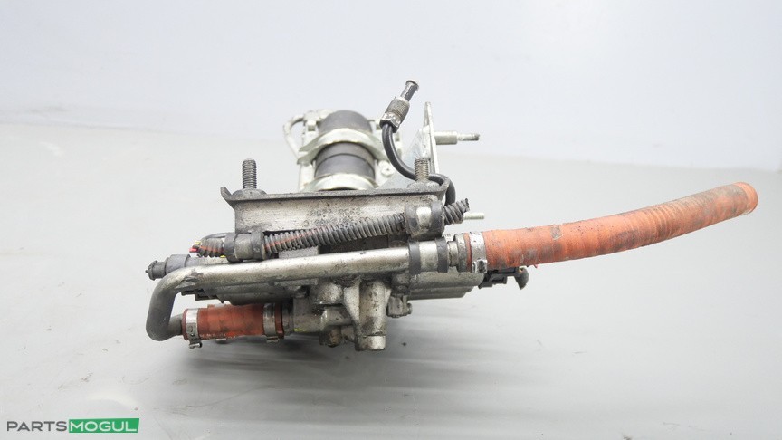 Maserati Quattroporte Spyder M138 Transmission Power Unit Accumulator 179140 OEM