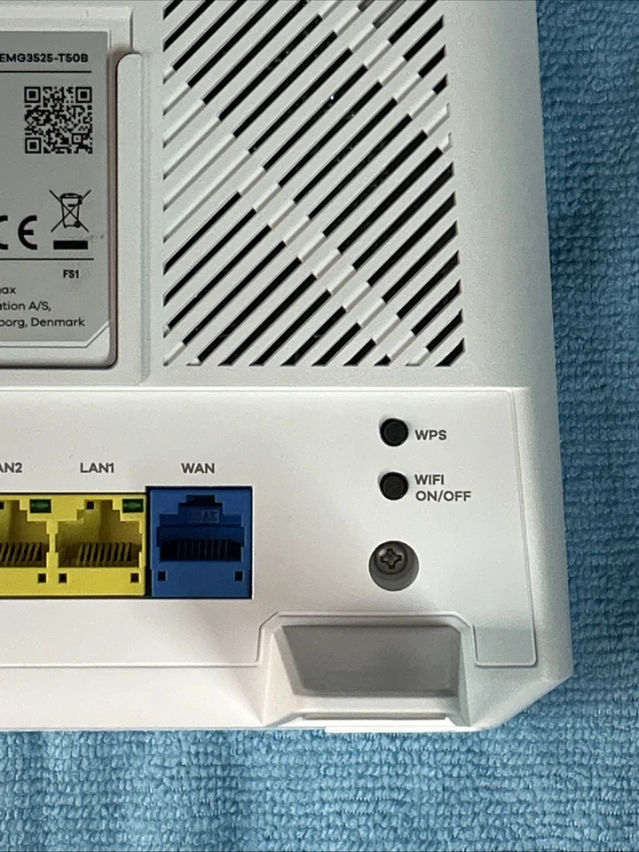 Zyxel EMG3525-T50B VDSL2 pair-bonding modem With Power Cord Brand New - Image 4 of 4