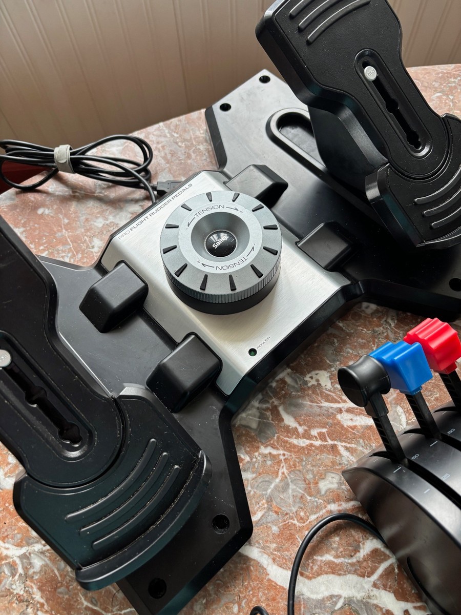 Saitek Pro Flight Yoke System, Throttle Quadrant, & Rudder Pedals