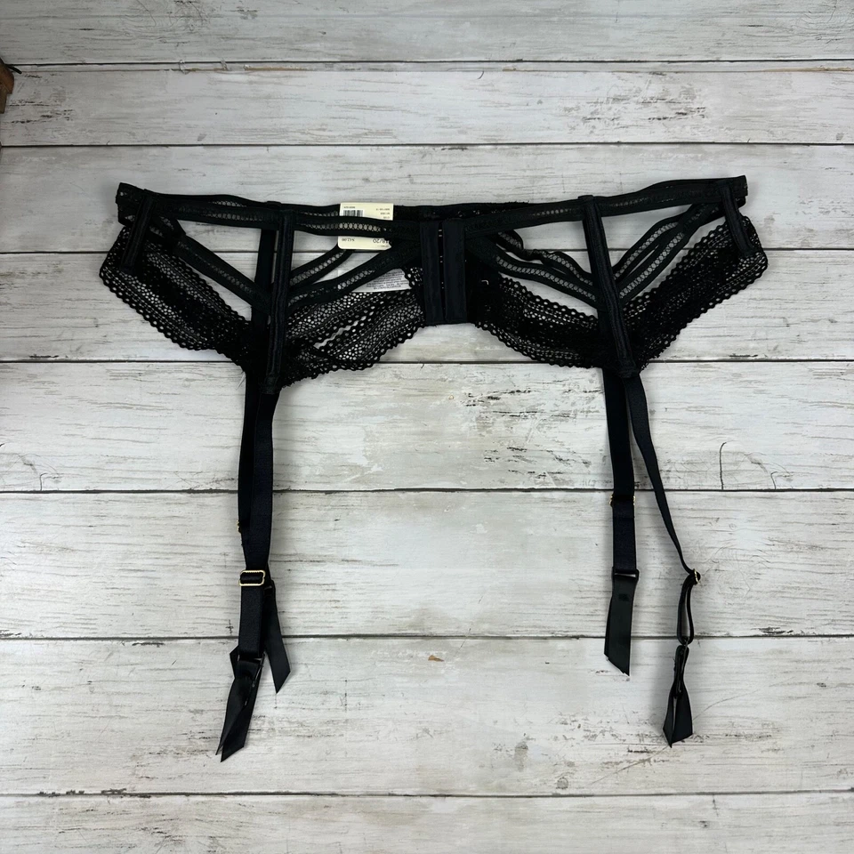 NOVO!!! Lingerie sexy preta com cinto de liga Cacique feminino plus 18/20 renda - Imagem 4 de 4