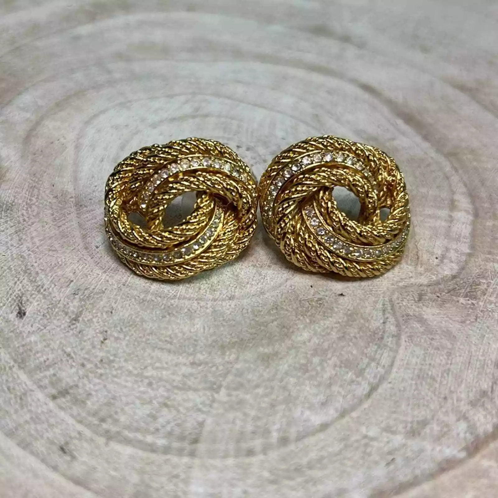 Boucles d'oreilles vintage Christian Dior cristal strass tourbillonnant ton or