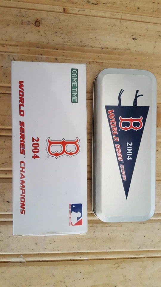 Mens Wrist Watch BOSTON RED SOX 2004 WORLD SERIES Analog Leather Band EUC - Image 2 of 2