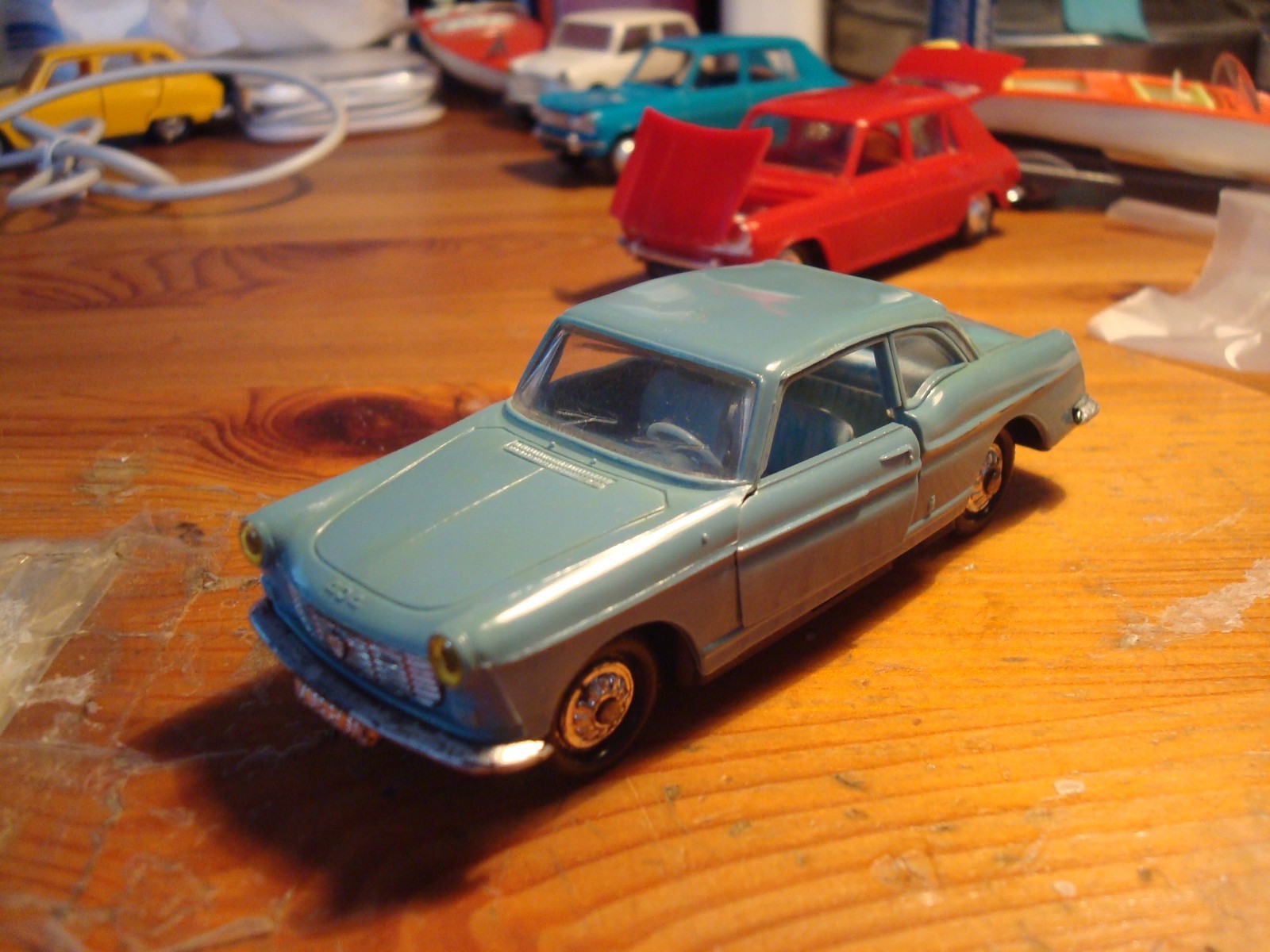 NOREV PEUGEOT 404 COUPE N° 71 NOREV NOREV NOREV PEUGEOT 404 COUPE N° 71 7255f8
