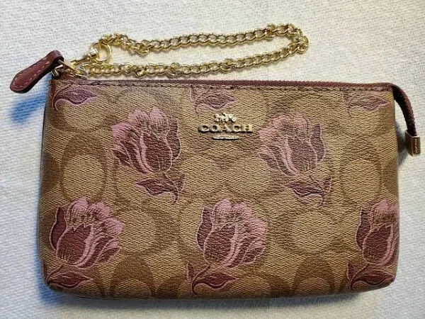 Coach wristlet discount with gold chain