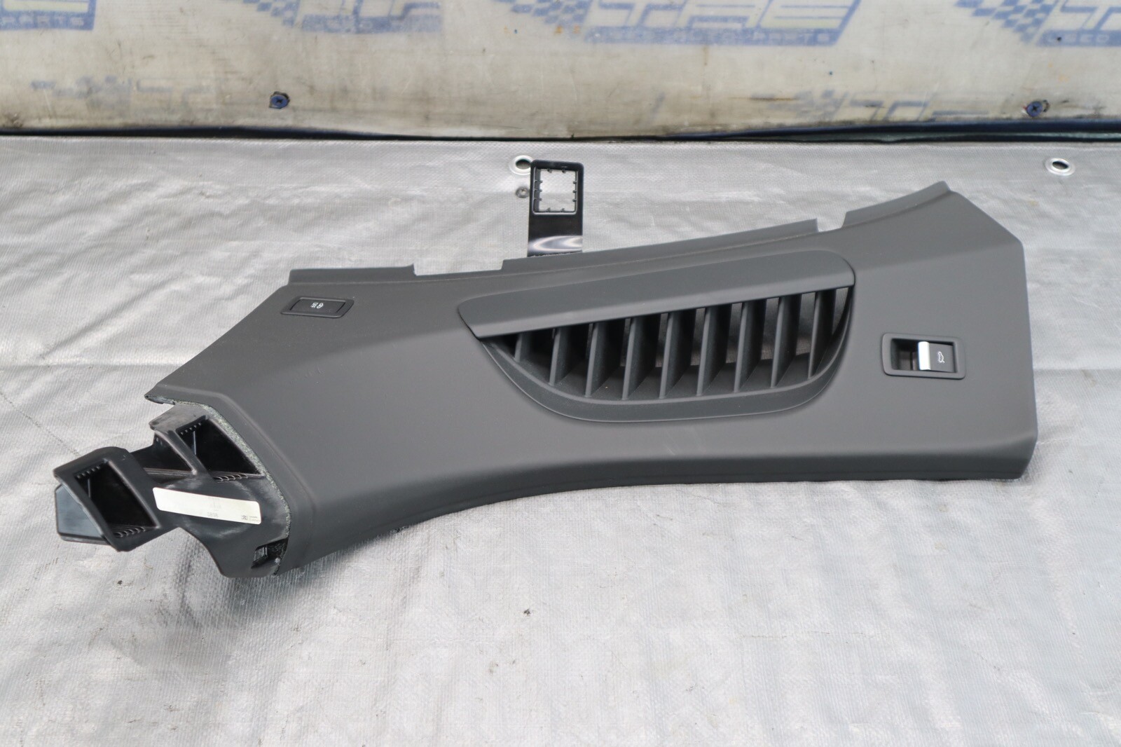 2022 2023 AUDI R8 V10 5.2L AWD OEM LH DRIVER LOWER PILLAR TRIM 4S7867035E