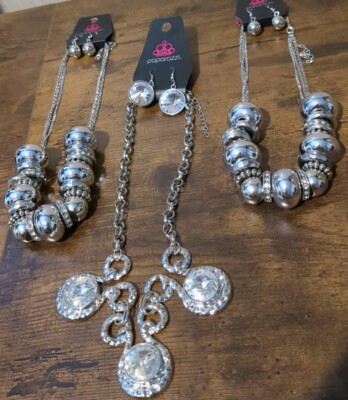 Paparazzi Jewelry White Necklaces Lot Of 3 Sparkle Bling Bold Chunky 