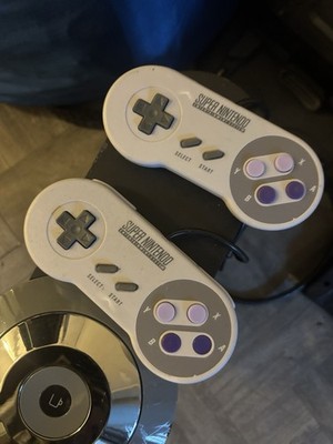 Super Nintendo Entertainment System (SNES) controllers