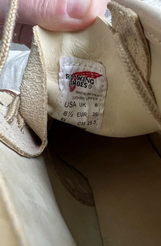 Red Wing 经典 3328 女式奶油色皮革脚趾系带 6 英寸踝靴 — 第 4/4 张图片