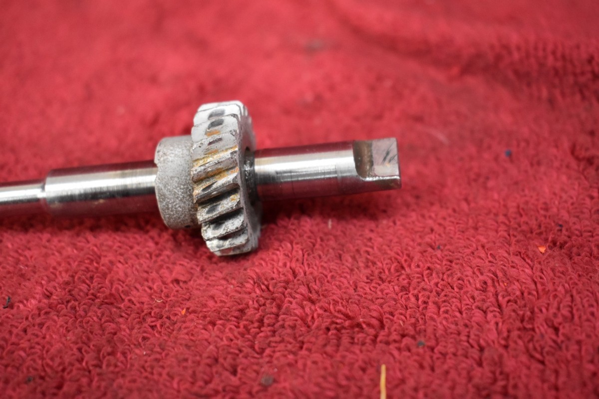 70-78 Datsun 240Z 260Z 280Z oil pump distributor drive shaft w