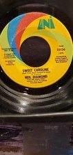 NEIL DIAMOND 7" 45 RPM "Sweet Caroline" & "Dig In" Iconic song in VG condition