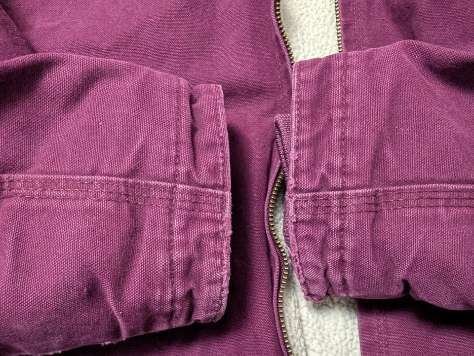 Chaqueta con capucha Berne Youth Softstone Duck en granate con forro sherpa 10-12 Foto 4 de 4