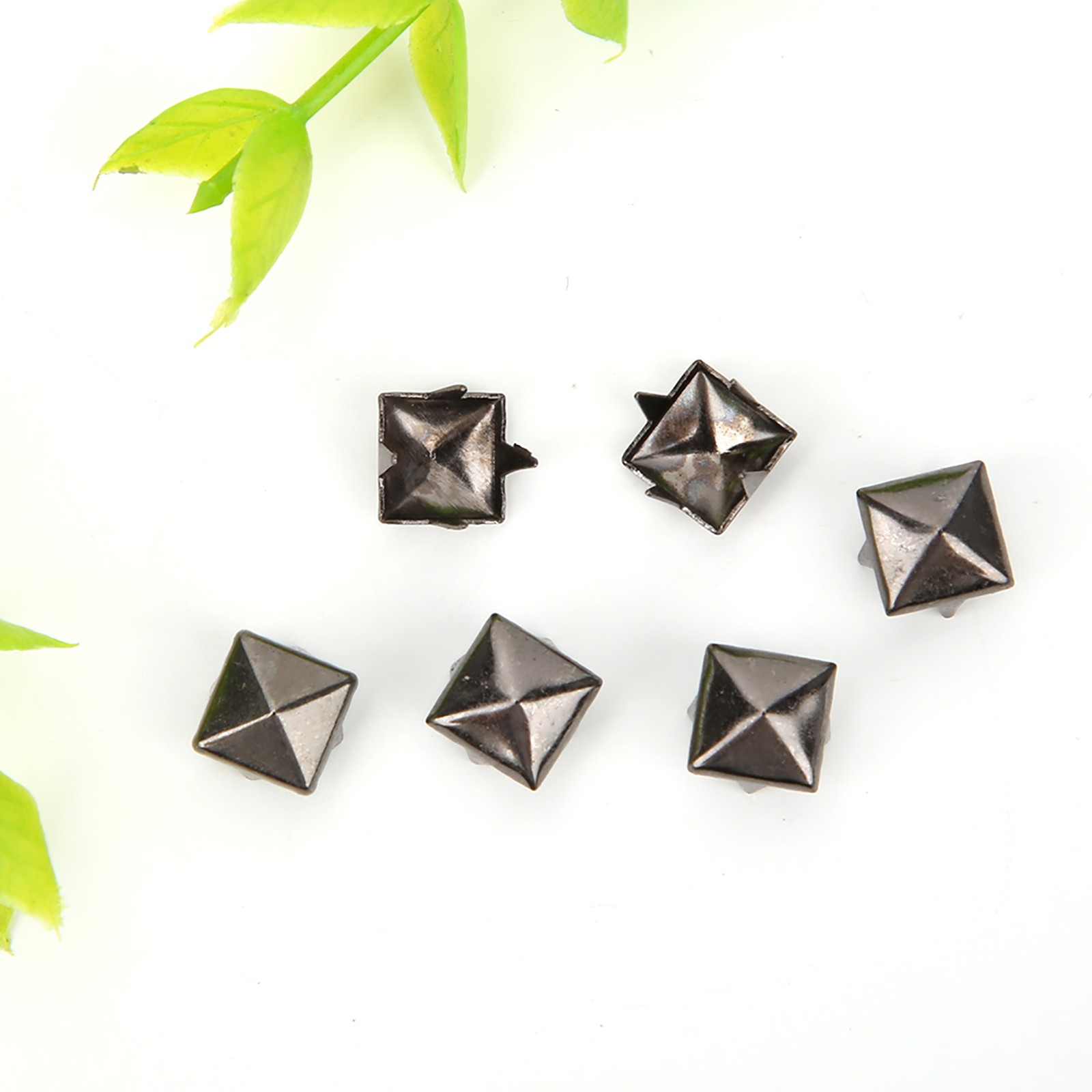 400 Sets Square Spike Rivets Durable Leathercraft Studs For Bags Shoes New