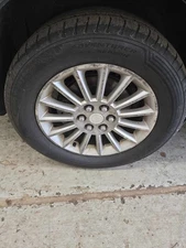 Used Wheel fits: 2012 Buick Enclave 19x7-1/2 15 spoke bright finish opt P64 Grad