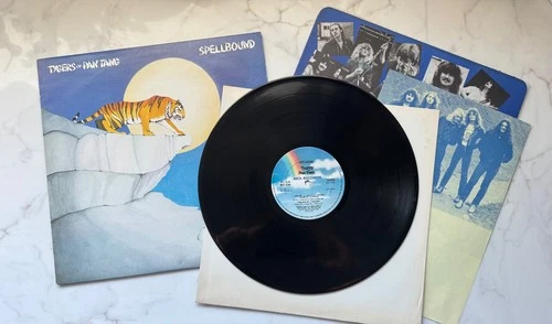 TYGERS OF PAN TANG "SPELLBOUND" VINYL LP, ORIGINAL UK PRESS 1981 with poster !